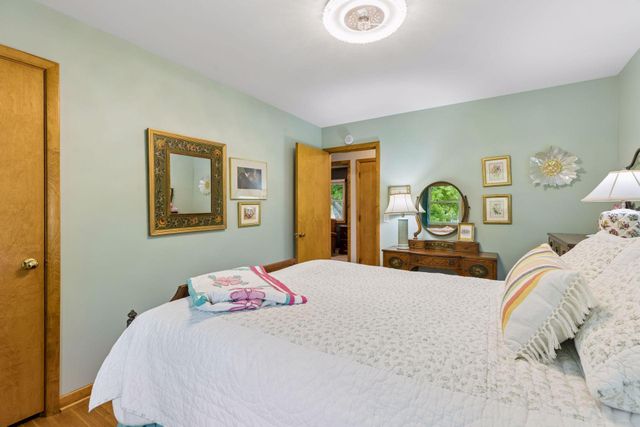16300 Highwood Drive, Minnetonka, MN 55345