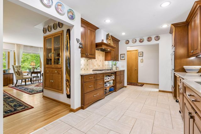 16300 Highwood Drive, Minnetonka, MN 55345