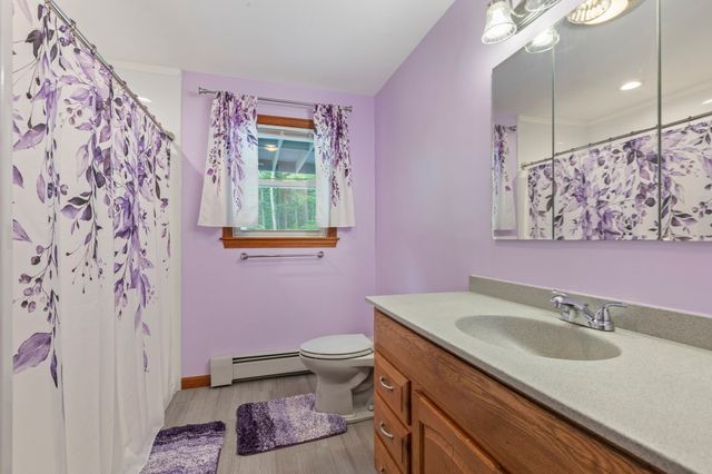 6 Tracey St, Acushnet, MA 02743