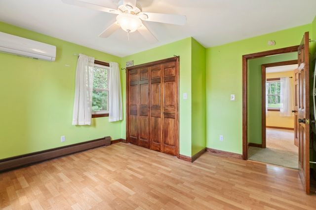 6 Tracey St, Acushnet, MA 02743