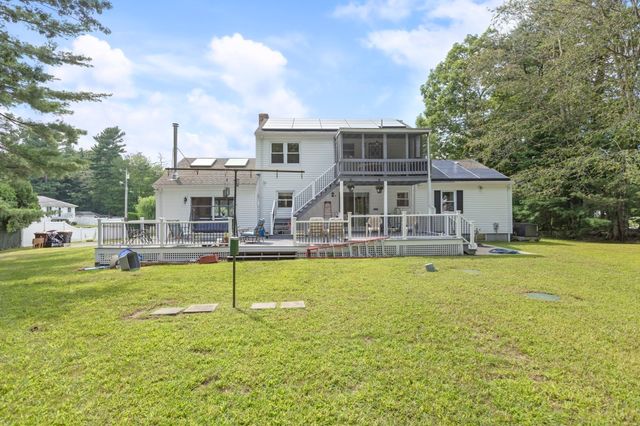 6 Tracey St, Acushnet, MA 02743