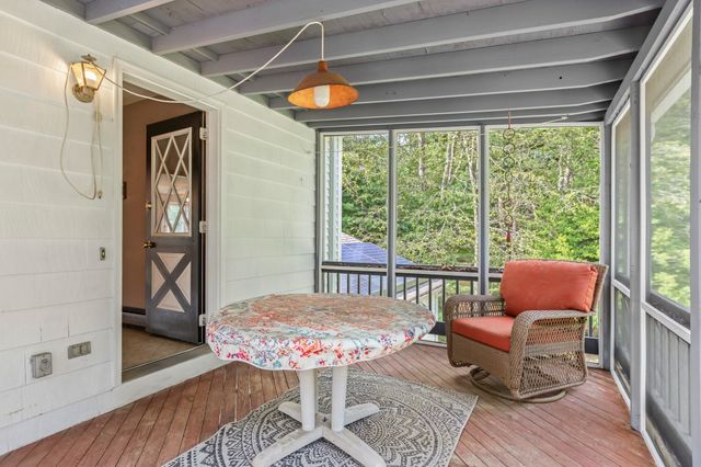 6 Tracey St, Acushnet, MA 02743