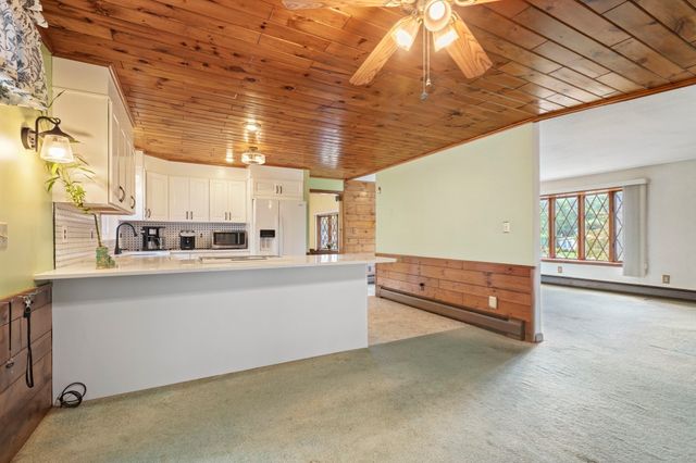 6 Tracey St, Acushnet, MA 02743