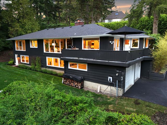 1211 Sw HIGHLAND Rd, Portland, OR 97221