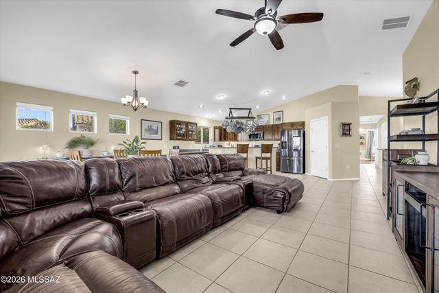873 E Spring Water Canyon Drive, Sahuarita, AZ 85629