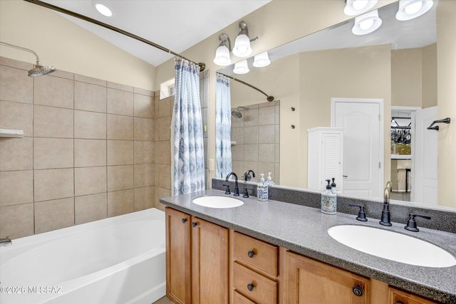 873 E Spring Water Canyon Drive, Sahuarita, AZ 85629