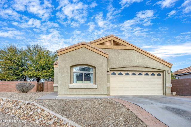 873 E Spring Water Canyon Drive, Sahuarita, AZ 85629