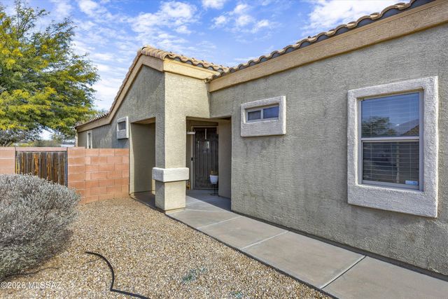 873 E Spring Water Canyon Drive, Sahuarita, AZ 85629