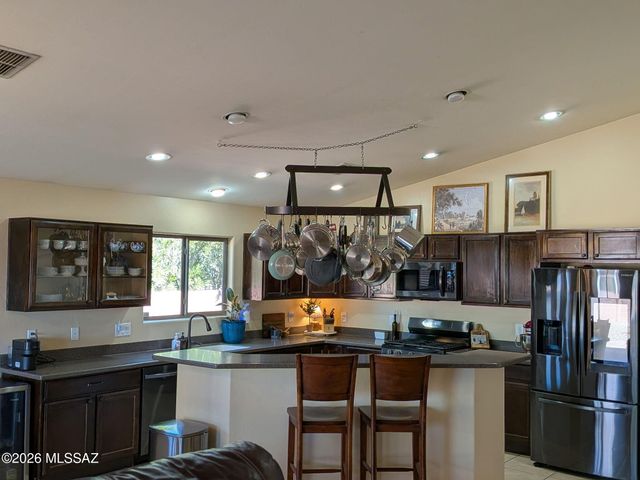 873 E Spring Water Canyon Drive, Sahuarita, AZ 85629