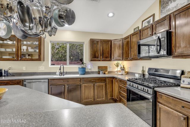 873 E Spring Water Canyon Drive, Sahuarita, AZ 85629