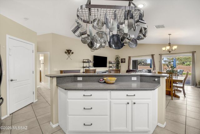 873 E Spring Water Canyon Drive, Sahuarita, AZ 85629