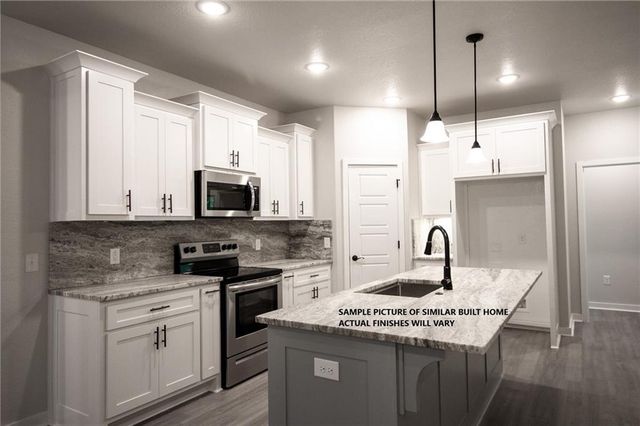 19 Exminster Lane, Bella Vista, AR 72714
