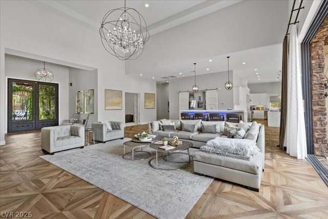 4 Cottonwood Canyon Court, Las Vegas, NV 89141