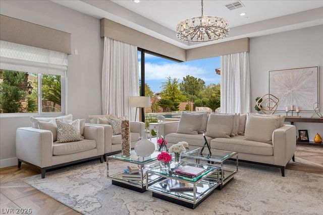 4 Cottonwood Canyon Court, Las Vegas, NV 89141