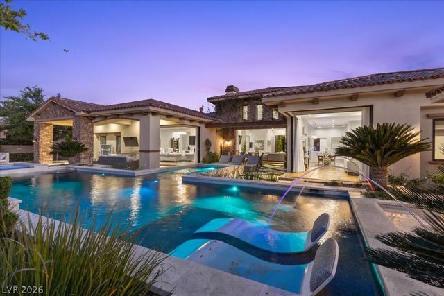 4 Cottonwood Canyon Court, Las Vegas, NV 89141