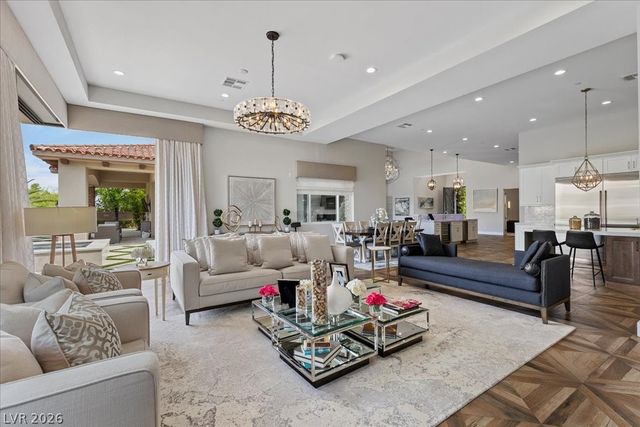 4 Cottonwood Canyon Court, Las Vegas, NV 89141