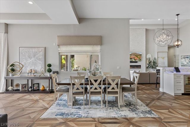 4 Cottonwood Canyon Court, Las Vegas, NV 89141