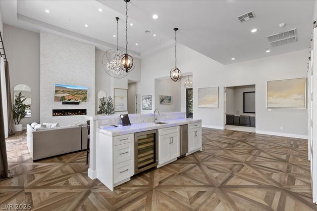 4 Cottonwood Canyon Court, Las Vegas, NV 89141