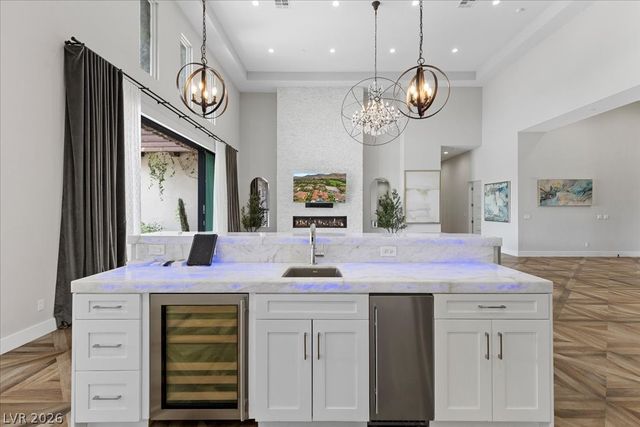 4 Cottonwood Canyon Court, Las Vegas, NV 89141