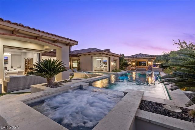 4 Cottonwood Canyon Court, Las Vegas, NV 89141