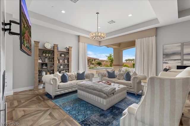 4 Cottonwood Canyon Court, Las Vegas, NV 89141