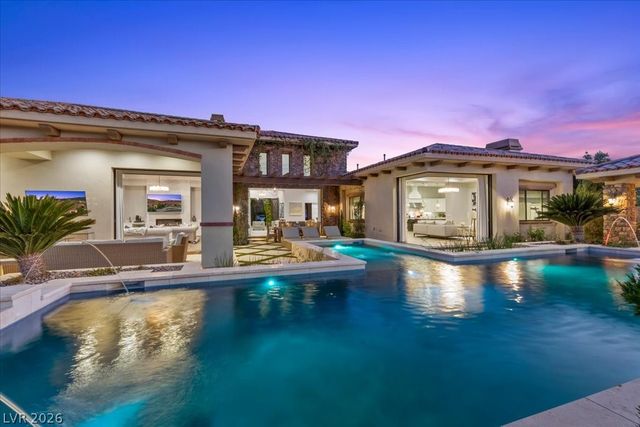 4 Cottonwood Canyon Court, Las Vegas, NV 89141