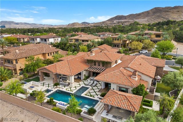 4 Cottonwood Canyon Court, Las Vegas, NV 89141