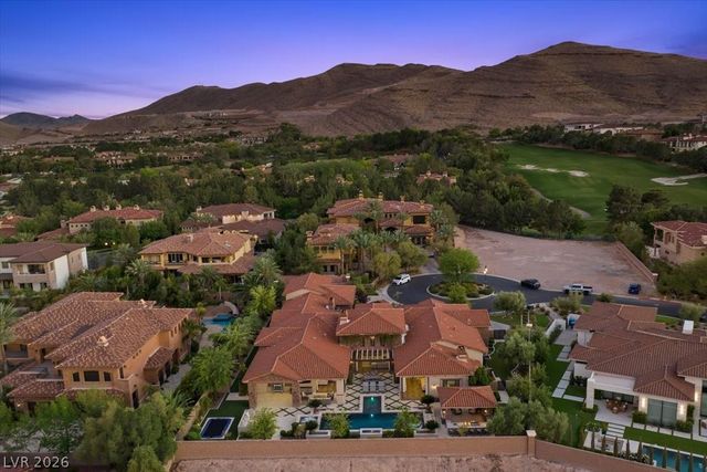 4 Cottonwood Canyon Court, Las Vegas, NV 89141