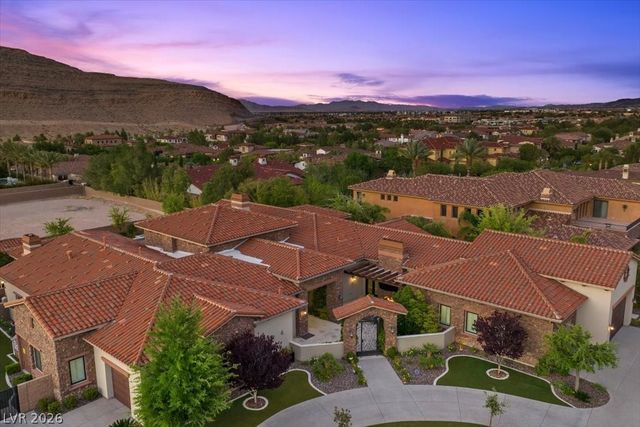 4 Cottonwood Canyon Court, Las Vegas, NV 89141