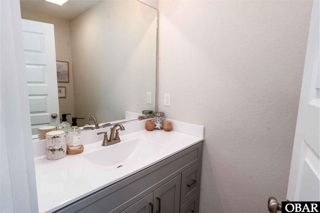 Image 26 of property listing at 629 Cottage Lane Lot 19, Corolla, NC 27927