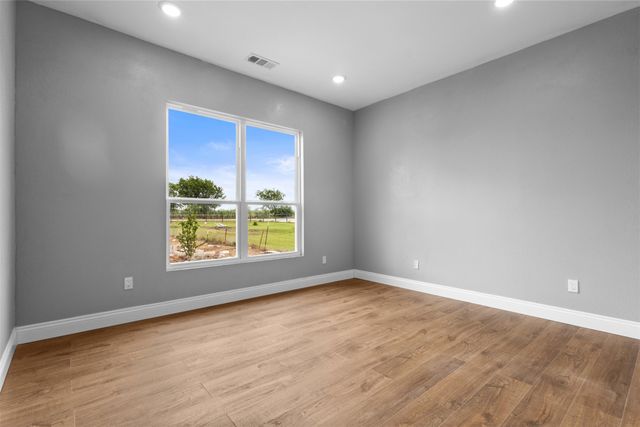 7074 NE County Rd 1050, Rice, TX 75155