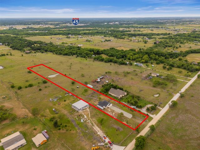 7074 NE County Rd 1050, Rice, TX 75155