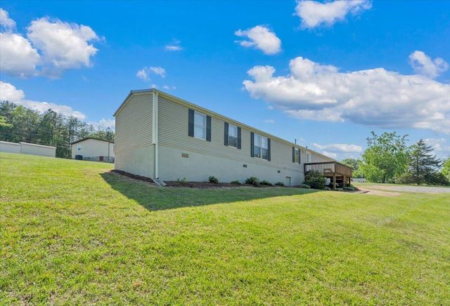419 Cooks Knob RD, Ferrum, VA 24088