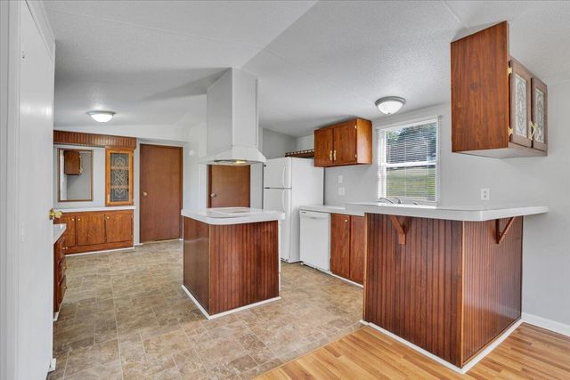 419 Cooks Knob RD, Ferrum, VA 24088