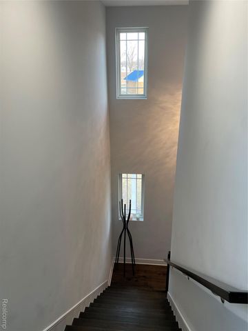 1430 Beachland Boulevard, Waterford Charter Township, MI 48328