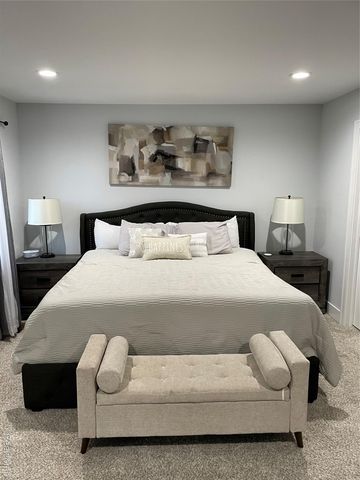 1430 Beachland Boulevard, Waterford Charter Township, MI 48328