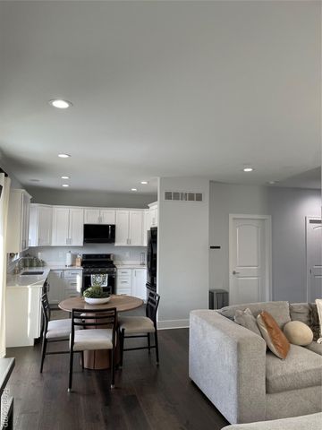 1430 Beachland Boulevard, Waterford Charter Township, MI 48328