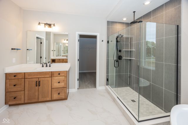 6648 Dogwood Drive, Mccordsville, IN 46055