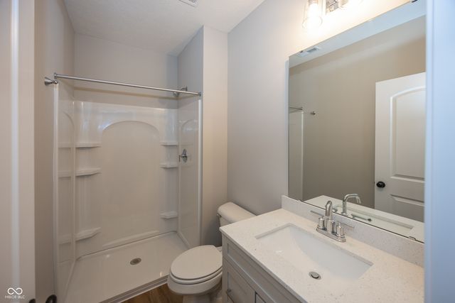 6648 Dogwood Drive, Mccordsville, IN 46055