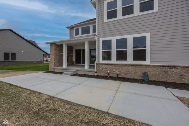 6648 Dogwood Drive, Mccordsville, IN 46055