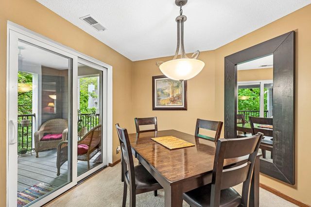 6030 Chasewood Parkway 201, Minnetonka, MN 55343