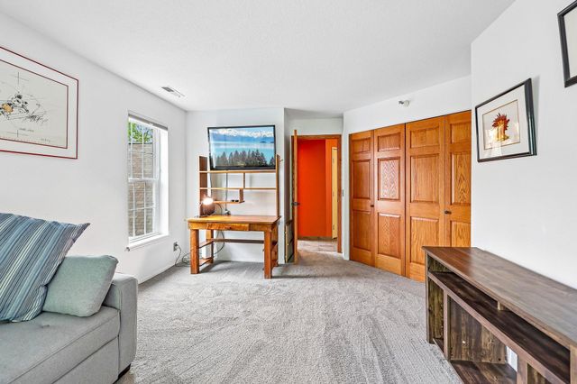 6030 Chasewood Parkway 201, Minnetonka, MN 55343