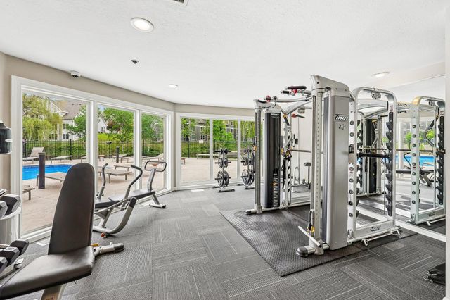 6030 Chasewood Parkway 201, Minnetonka, MN 55343