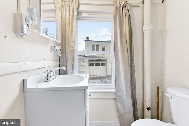 37 E FILBERT ST, Lancaster, PA 17603