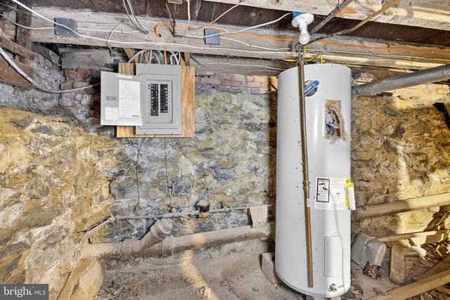 37 E FILBERT ST, Lancaster, PA 17603