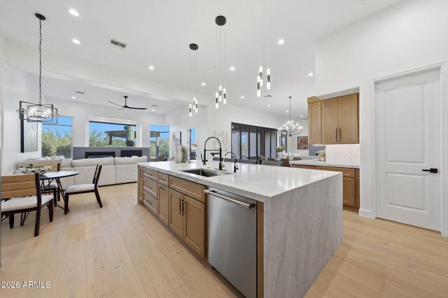 34617 N DESERT RIDGE Drive, Scottsdale, AZ 85262