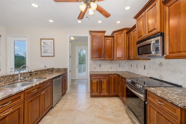 3020 SHEPPARDS CROOK COURT, Holiday, FL 34691