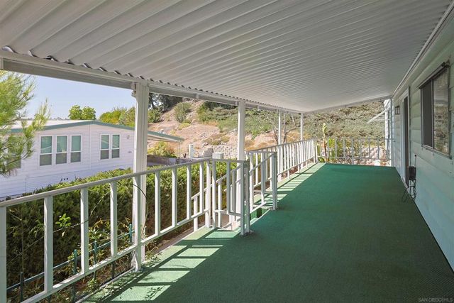 275 S Worthington 105, Spring Valley, CA 91977