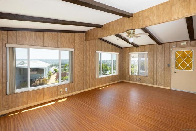 275 S Worthington 105, Spring Valley, CA 91977