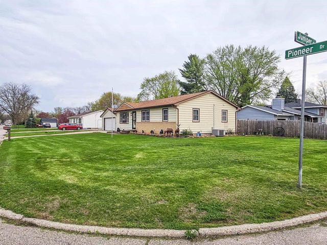 2309 Pioneer Drive, Beloit, WI 53511